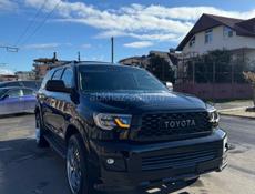 Toyota Sequoia