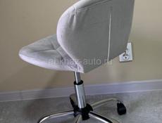 Продается стул/стул бровиста/барный стул/стул визажиста