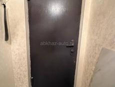 Железная дверь и меж комнатная  