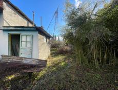 Хороший участок с капитальным строением 