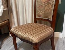 Стулья из дерева