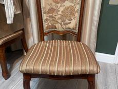 Стулья из дерева