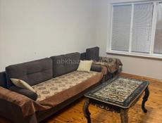 Сдается двухкомнатная квартира. Напротив ГУЛЛИВЕРА.