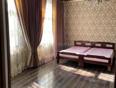 Сдам этажа в двухэтажном доме районе Маяк в 250 м от моря