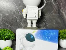 Ночник-проэктор Astronaut