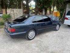 Mercedes-Benz E-Класс