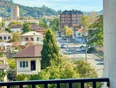 КВАРТИРА В НОВОСТРОЙКЕ В ЦЕНТРЕ СУХУМА 