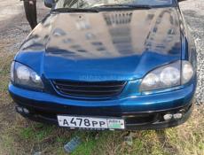 Toyota Avensis Verso