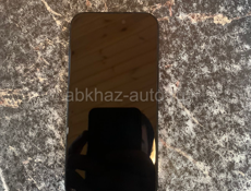 Продается айфон 15 на 256 г 