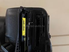 продаётся фотоаппарат sony a700,старая модель,в комплекте зарядное устройство +переходник для карты памяти,без карты памяти