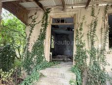 Продается просторный двухэтажный дом в Сухуме (район Гумиста)