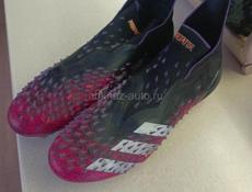 Бутсы спортивные