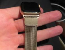 Apple Watch SE (GPS 44 мм) gold 