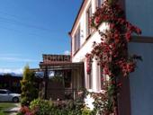 Дом 250 кв,летняя веранда 100 кв, отдельно 150 кв помещение 