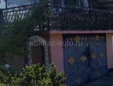 Дом 250 кв,летняя веранда 100 кв, отдельно 150 кв помещение 