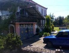 Дом 250 кв,летняя веранда 100 кв, отдельно 150 кв помещение 