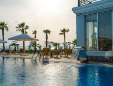 Требуется массажист