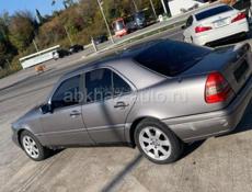 Mercedes-Benz S-Класс