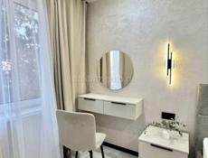 2 - К. КВАРТИРА С РЕМОНТОМ 100М ОТ МОРЯ В СУХУМЕ