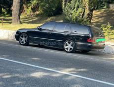 Mercedes-Benz E-Класс