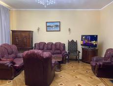 Сдам трехкомнатную квартиру в центре города