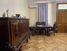 Сдам трехкомнатную квартиру в центре города