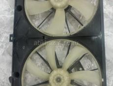 Вентилятор охлаждения радиатора Тойота Марк икс