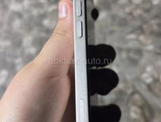 Обменяю 13 айфон  с моей доплатой 