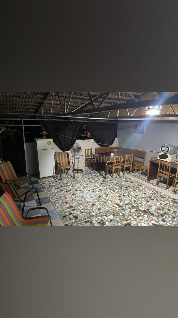 Сдается этаж в двухэтажном доме посуточно !