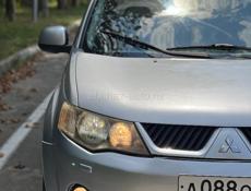 Mitsubishi Outlander XL