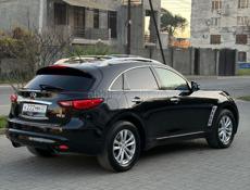 Infiniti FX