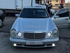 Mercedes-Benz E-Класс