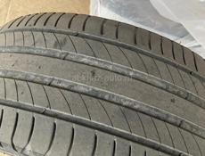 Шины Мишлен 4 штуки стояли на полноприводной машине в хорошем состоянии