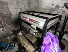 Гениратор бензиновый 