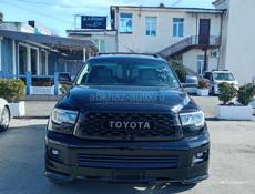 Toyota Sequoia