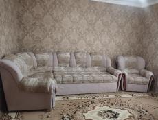 Диван с креслом