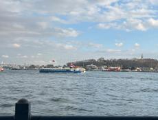 Требуется доставщик 