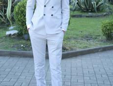 Продам костюм