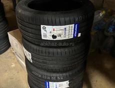 235/45R17