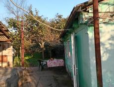 Хороший участок с домом ( под снос )