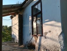 Хороший участок с домом ( под снос )