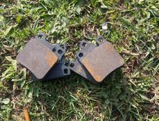 Колодки на мерседесе 210…124 