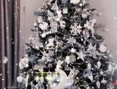 Елка пвх 2.70 см. Высокая и пышная