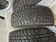 Шина зима 215 55 17