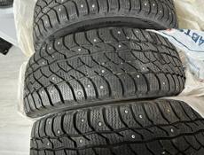 Шина зима 215 55 17
