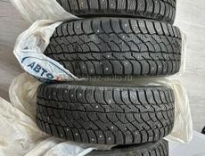 Шина зима 215 55 17