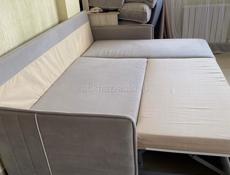 Угловой диван . Доставка обговаривается
