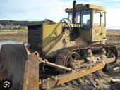 Работаю на бульдозере чистка участков полей и тд...