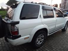 Nissan Terrano