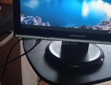Монитор SAMSUNG. 